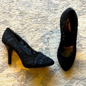 Dolce & Gabbana black heels - like new condition, only worn once